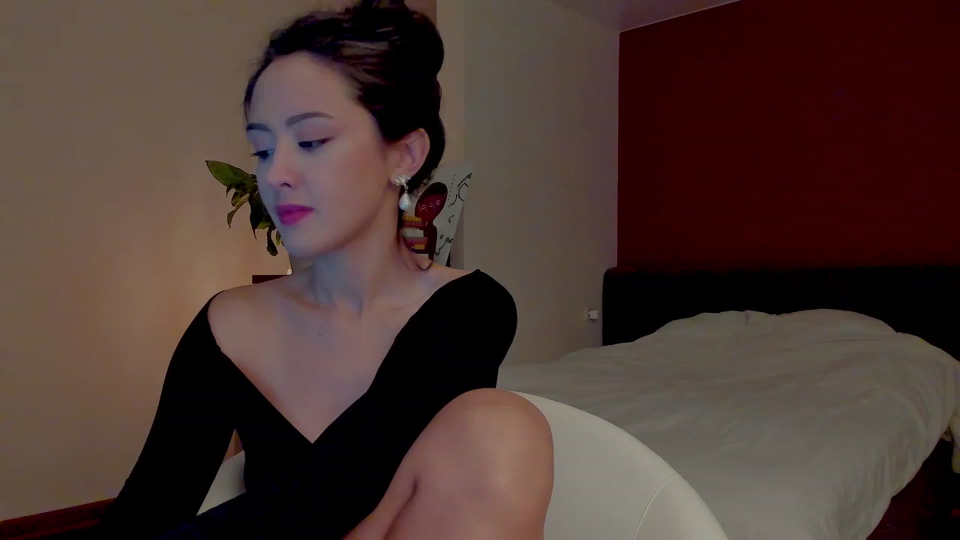Gallery image thumbnail from AlexaGirl1's myfreecams stream on, 10/12/2023, 15:29 image 14 of 20