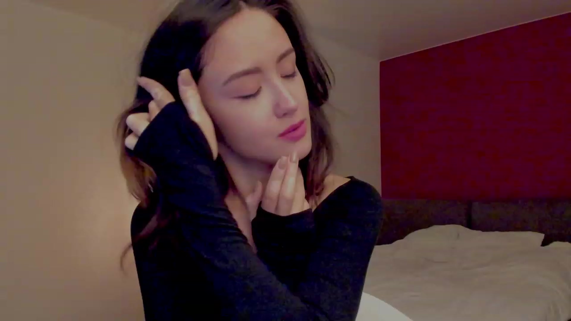 Gallery image thumbnail from AlexaGirl1's myfreecams stream on, 10/12/2023, 18:17 image 20 of 20