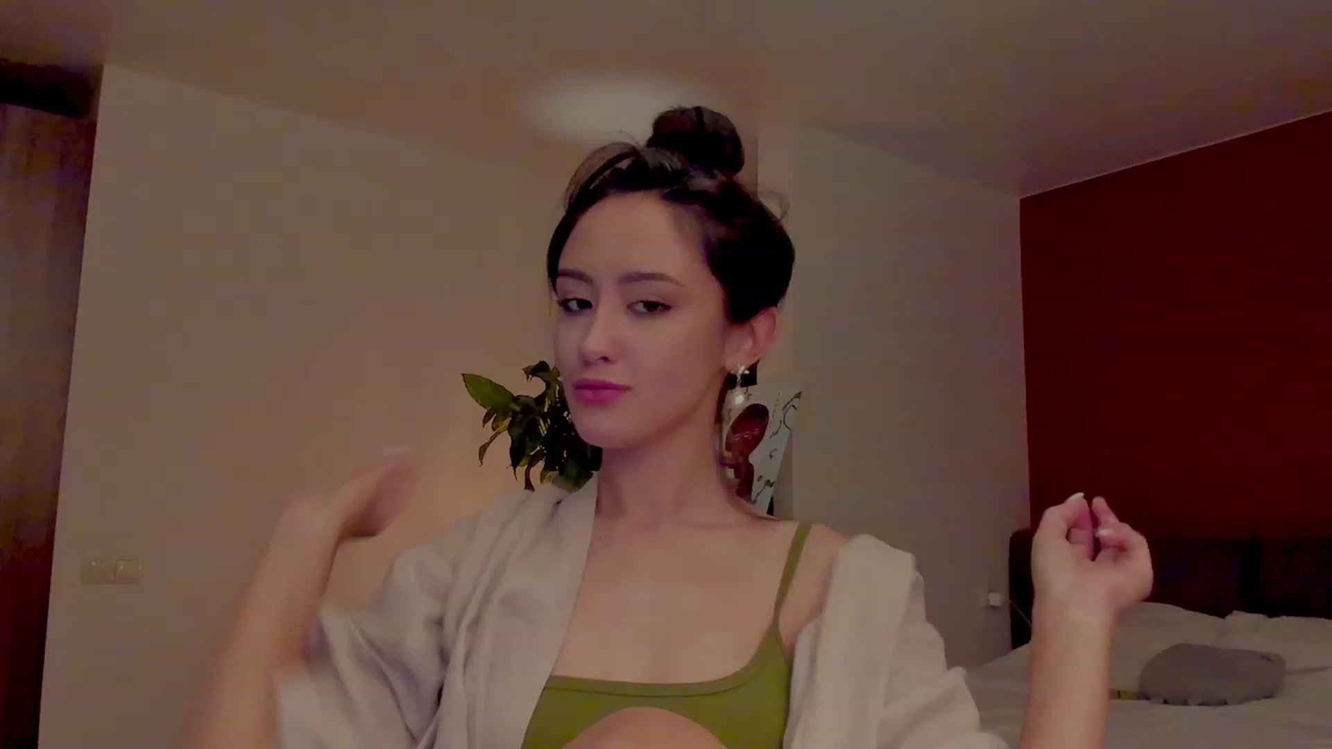Gallery image thumbnail from AlexaGirl1's myfreecams stream on, 10/18/2023, 17:54 image 1 of 20