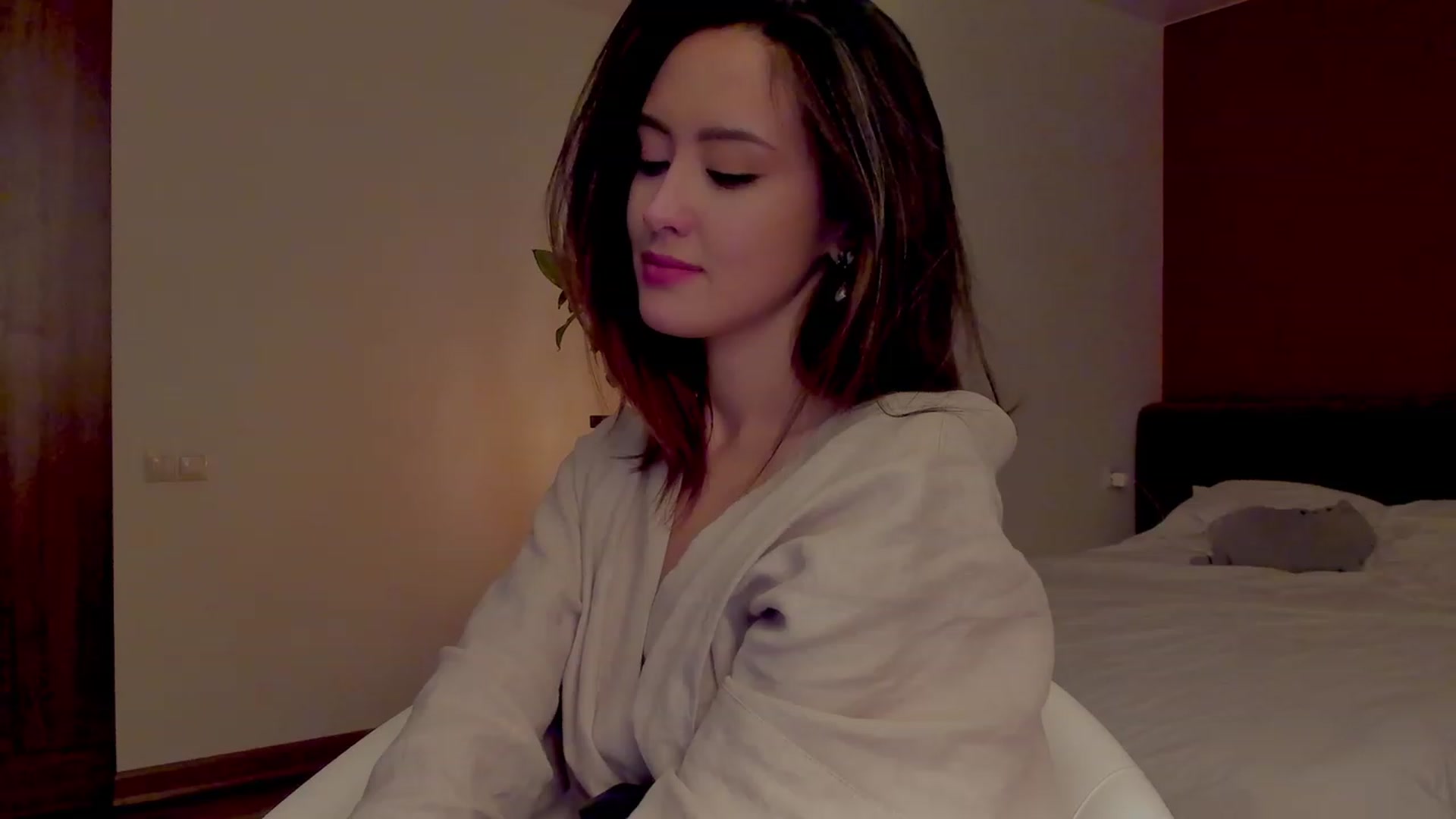 Gallery image thumbnail from AlexaGirl1's myfreecams stream on, 10/18/2023, 20:12 image 19 of 20