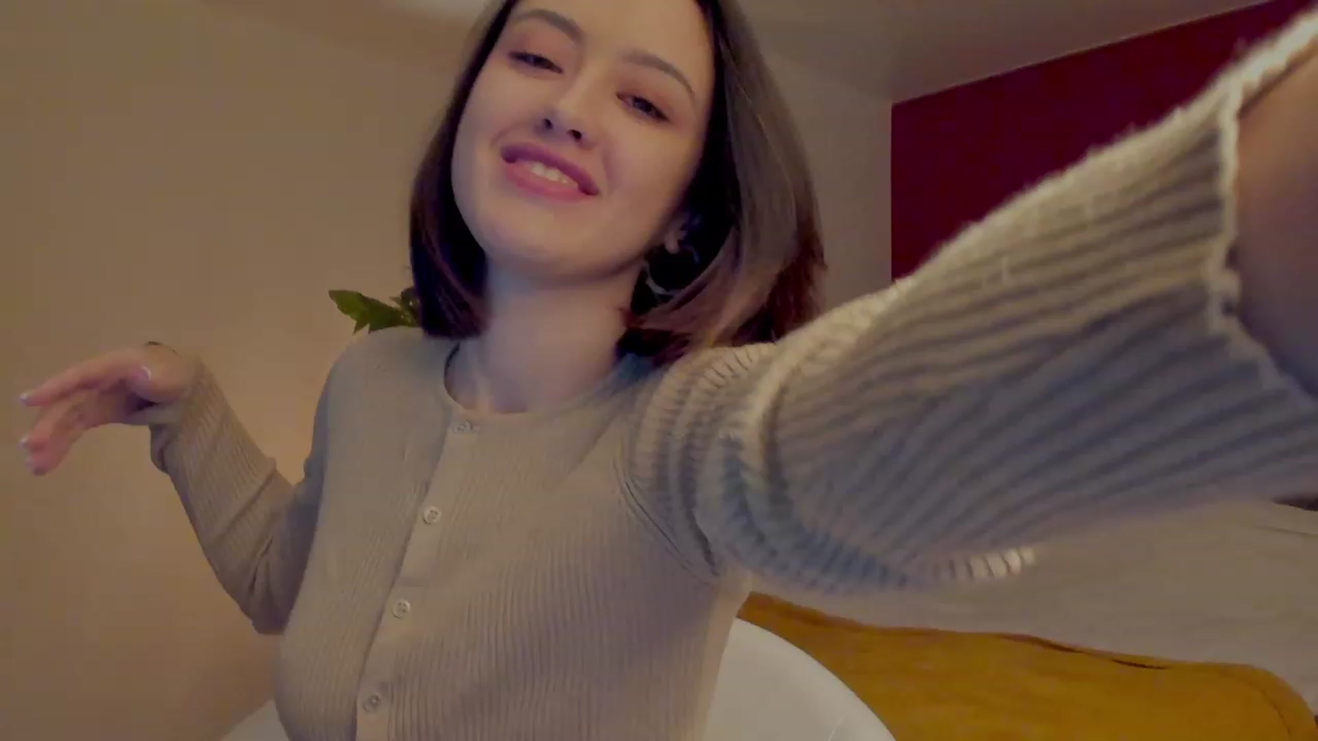Gallery image thumbnail from AlexaGirl1's myfreecams stream on, 12/15/2023, 15:42 image 9 of 20