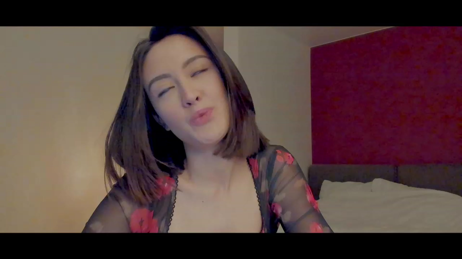Gallery image thumbnail from AlexaGirl1's myfreecams stream on, 12/19/2023, 16:03 image 16 of 20