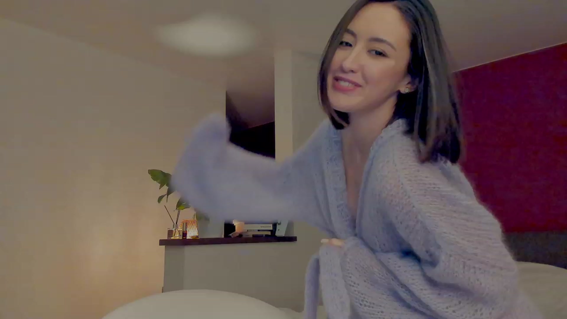 Gallery image thumbnail from AlexaGirl1's myfreecams stream on, 12/19/2023, 17:08 image 12 of 20