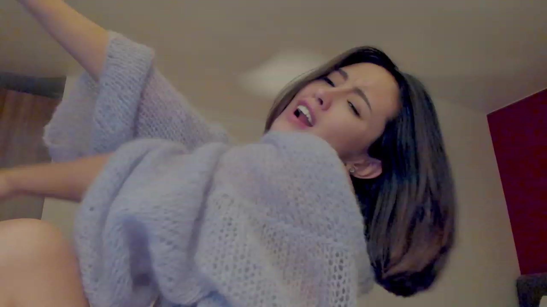 Gallery image thumbnail from AlexaGirl1's myfreecams stream on, 12/19/2023, 19:42 image 19 of 20