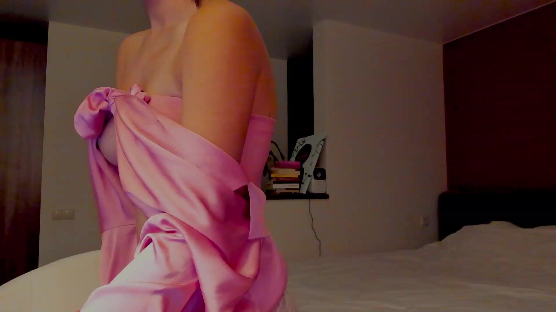 Gallery image thumbnail from AlexaGirl1's myfreecams stream on, 02/25/2024, 17:37 image 8 of 20