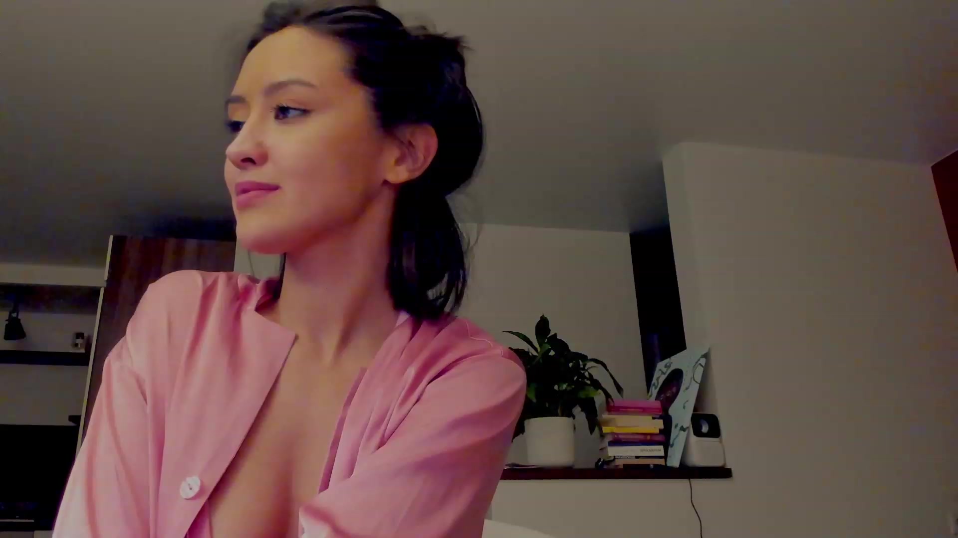 Gallery image thumbnail from AlexaGirl1's myfreecams stream on, 02/25/2024, 17:37 image 18 of 20