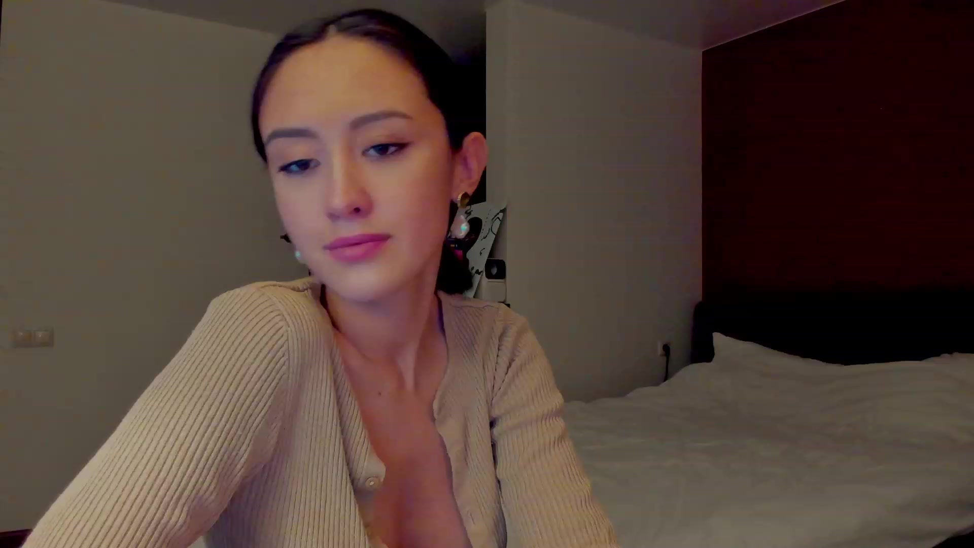 Gallery image thumbnail from AlexaGirl1's myfreecams stream on, 02/28/2024, 17:13 image 10 of 20