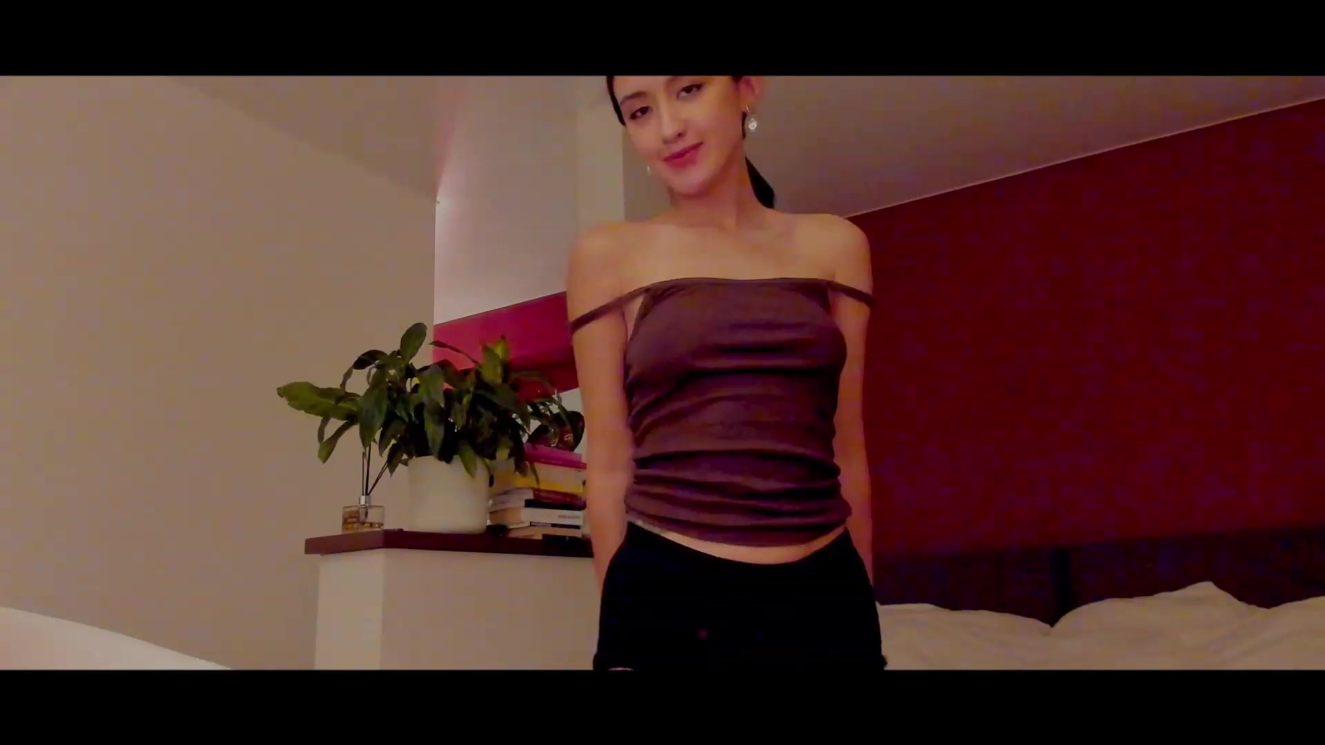 Gallery image thumbnail from AlexaGirl1's myfreecams stream on, 03/18/2024, 17:06 image 9 of 20