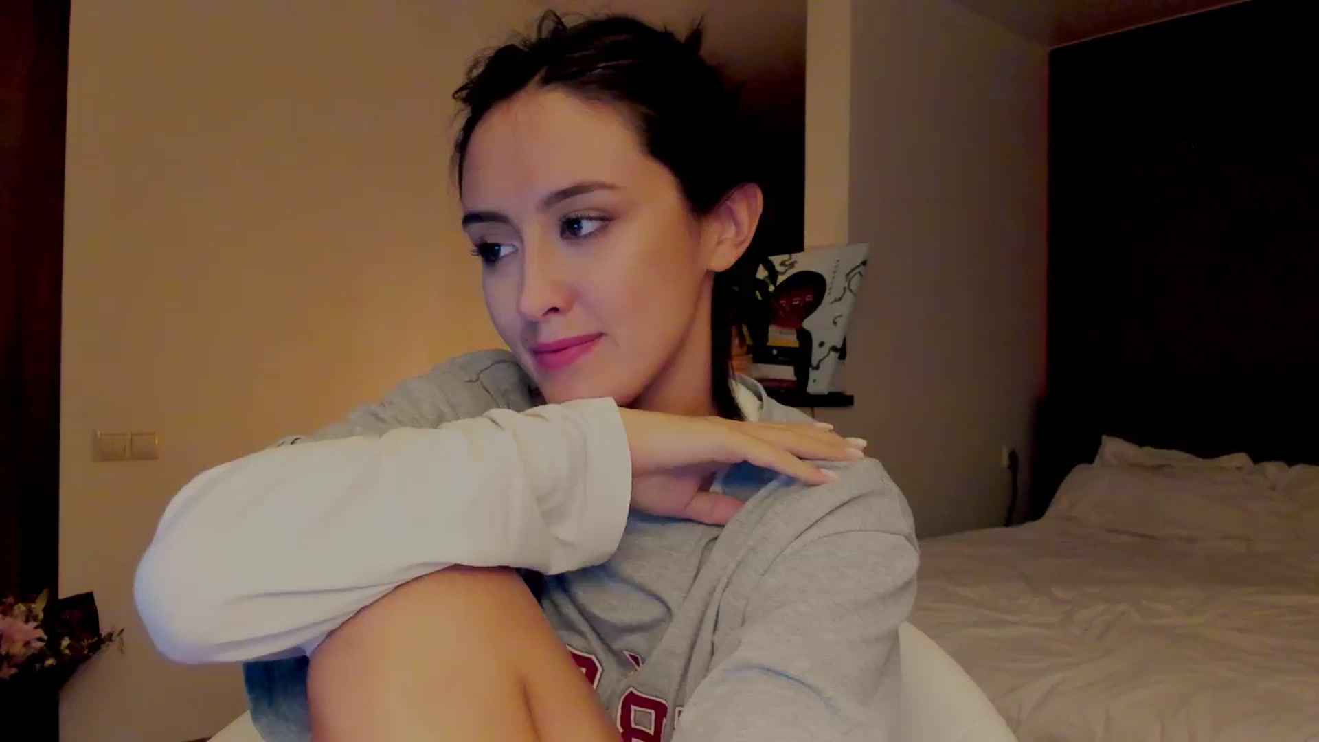 Gallery image thumbnail from AlexaGirl1's myfreecams stream on, 05/12/2024, 18:15 image 16 of 20