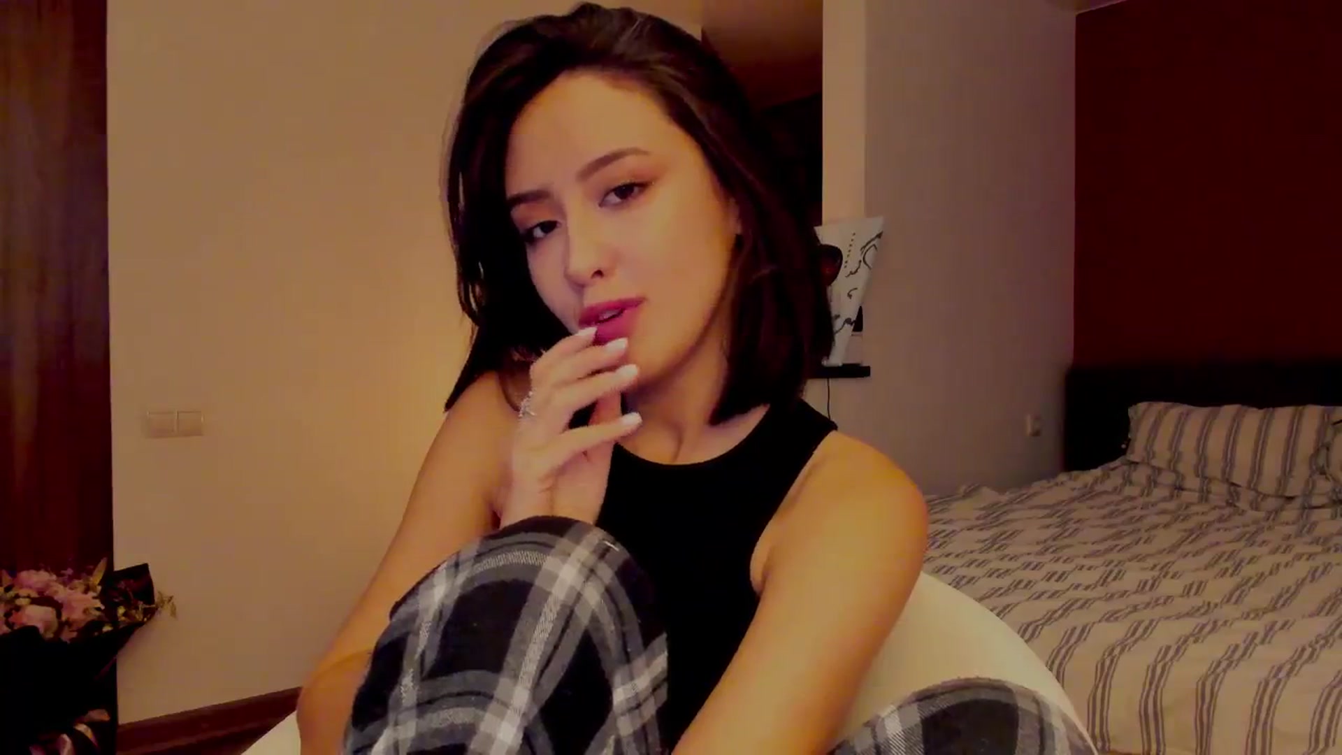 Gallery image thumbnail from AlexaGirl1's myfreecams stream on, 05/13/2024, 16:11 image 10 of 20