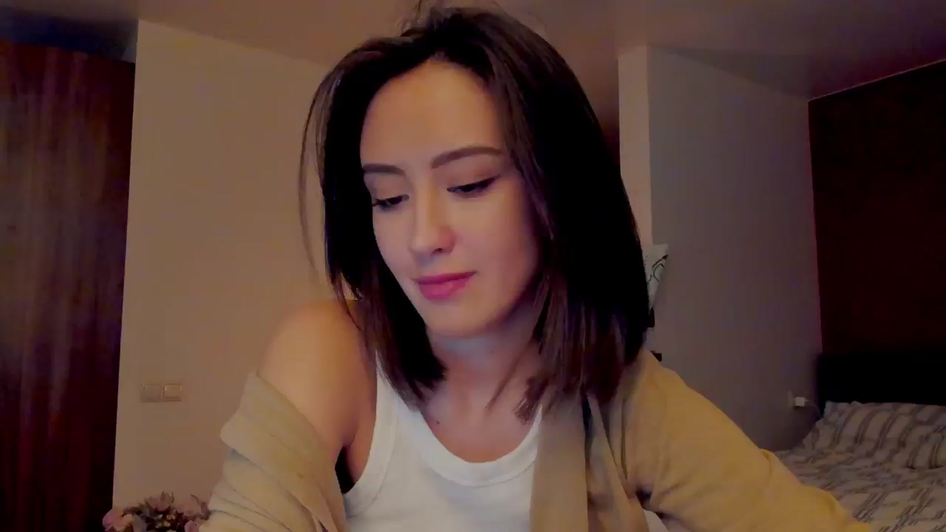 Gallery image thumbnail from AlexaGirl1's myfreecams stream on, 05/18/2024, 16:29 image 9 of 20