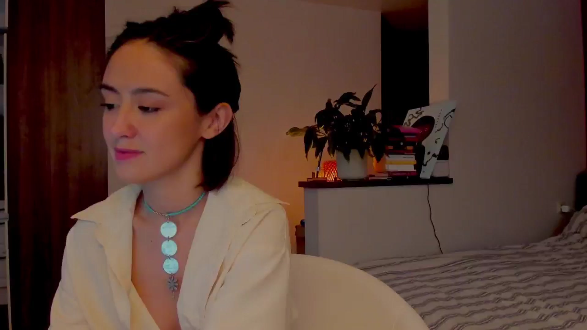 Gallery image thumbnail from AlexaGirl1's myfreecams stream on, 06/19/2024, 16:11 image 6 of 20