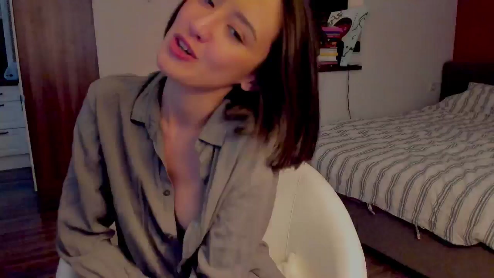 Gallery image thumbnail from AlexaGirl1's myfreecams stream on, 06/23/2024, 16:05 image 3 of 20