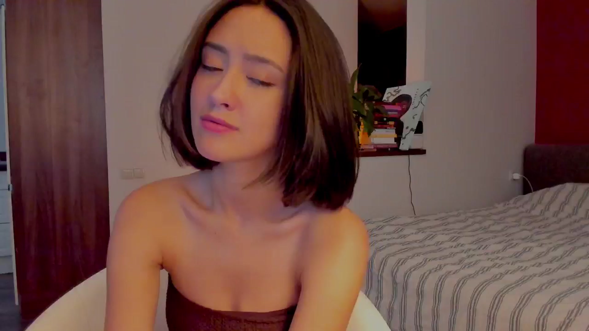 Gallery image thumbnail from AlexaGirl1's myfreecams stream on, 06/26/2024, 15:26 image 6 of 20