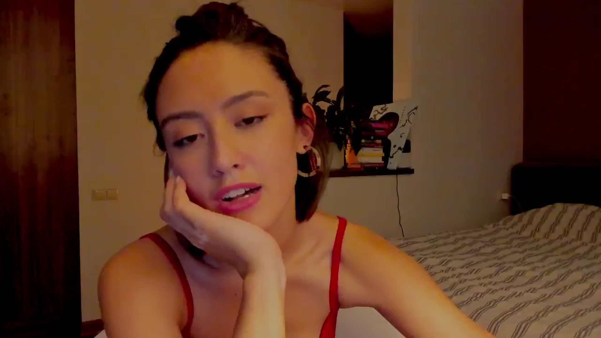Gallery image thumbnail from AlexaGirl1's myfreecams stream on, 06/26/2024, 17:20 image 6 of 20