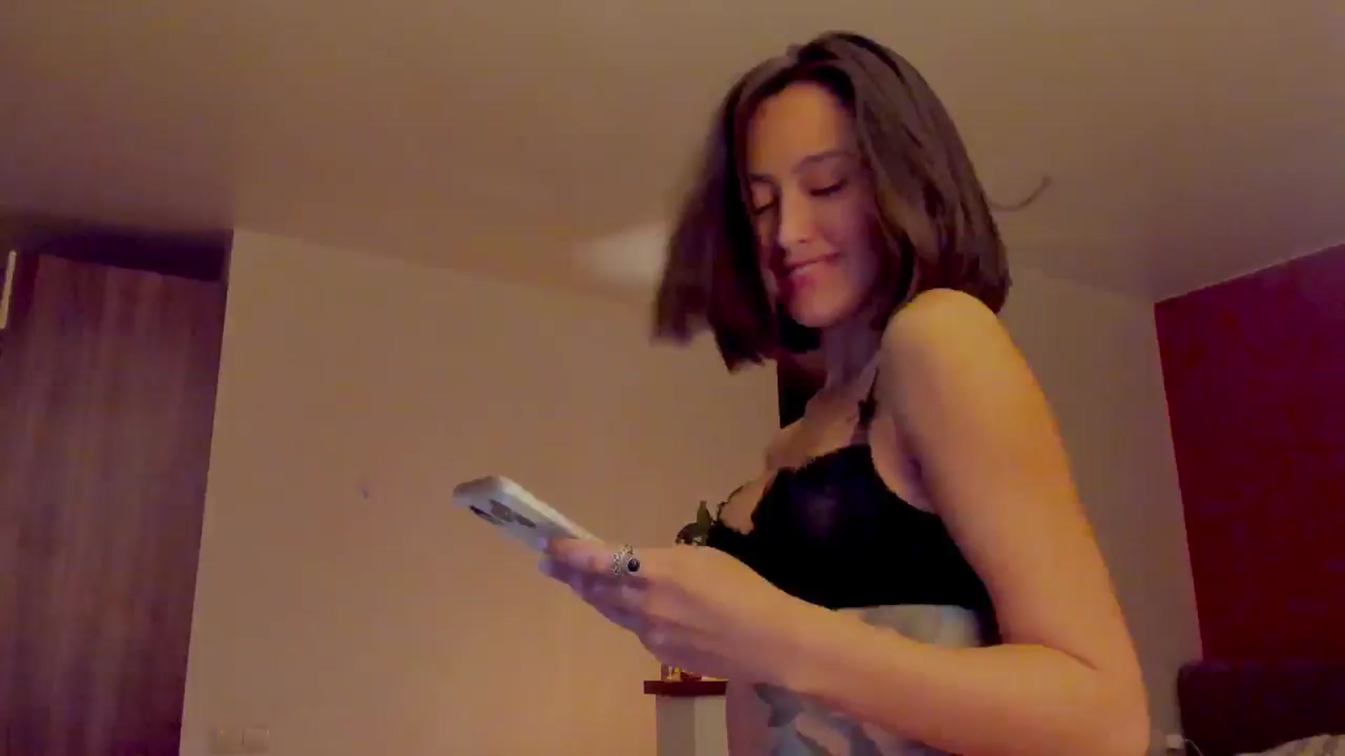 Gallery image thumbnail from AlexaGirl1's myfreecams stream on, 06/30/2024, 22:13 image 19 of 20