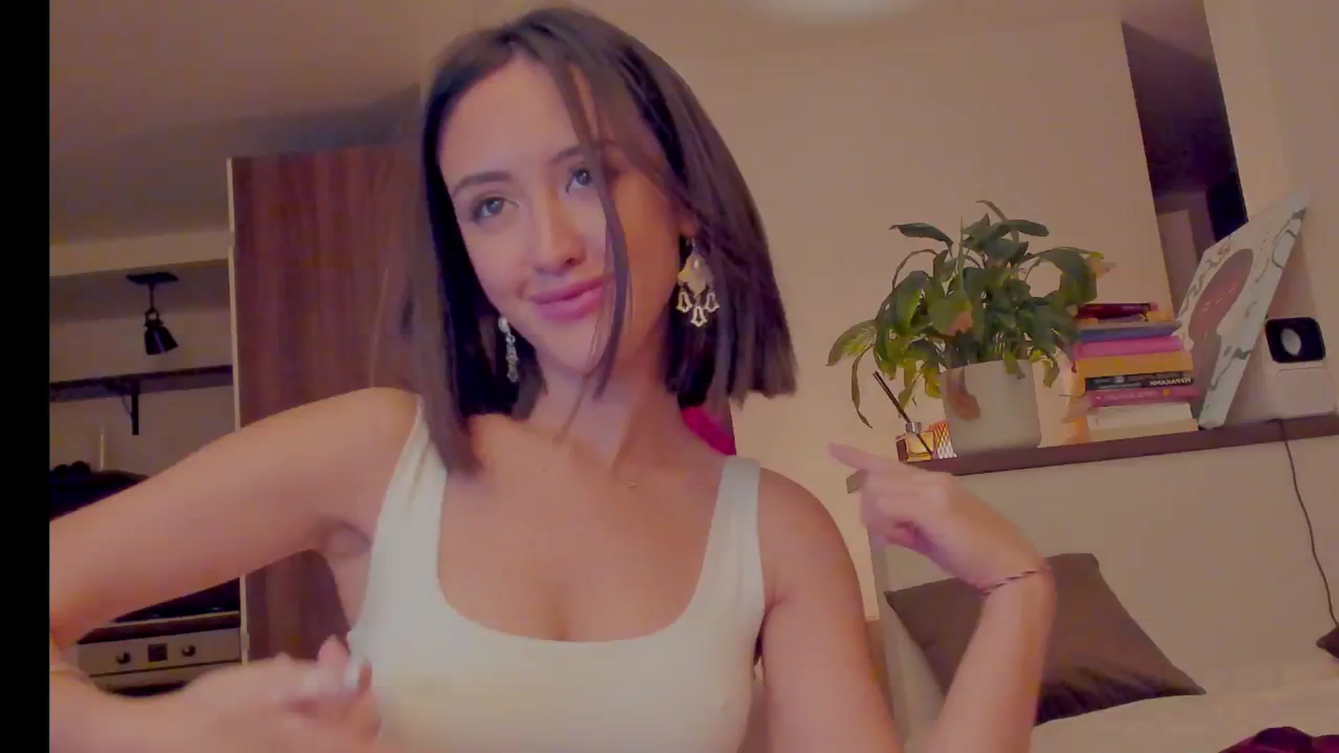 Gallery image thumbnail from AlexaGirl1's myfreecams stream on, 09/07/2024, 16:32 image 8 of 20