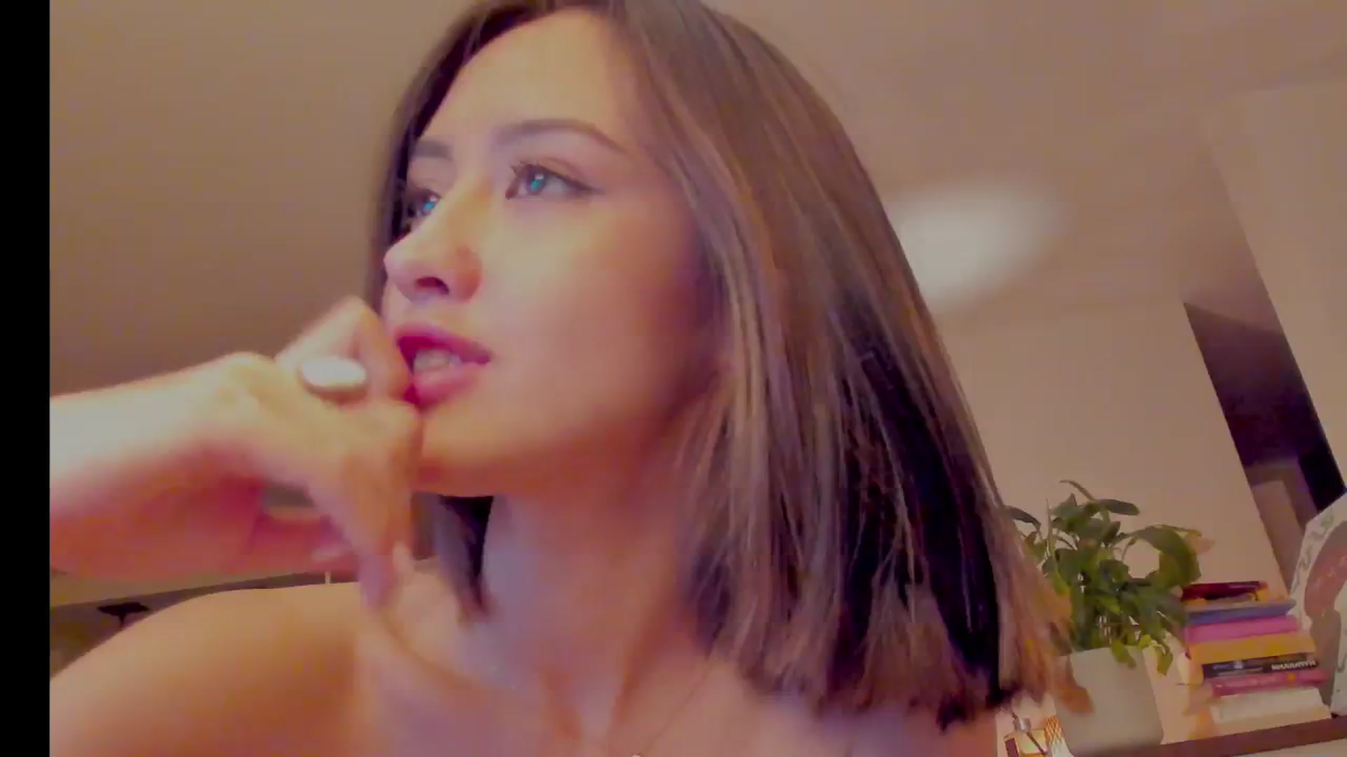 Gallery image thumbnail from AlexaGirl1's myfreecams stream on, 09/07/2024, 16:32 image 6 of 20