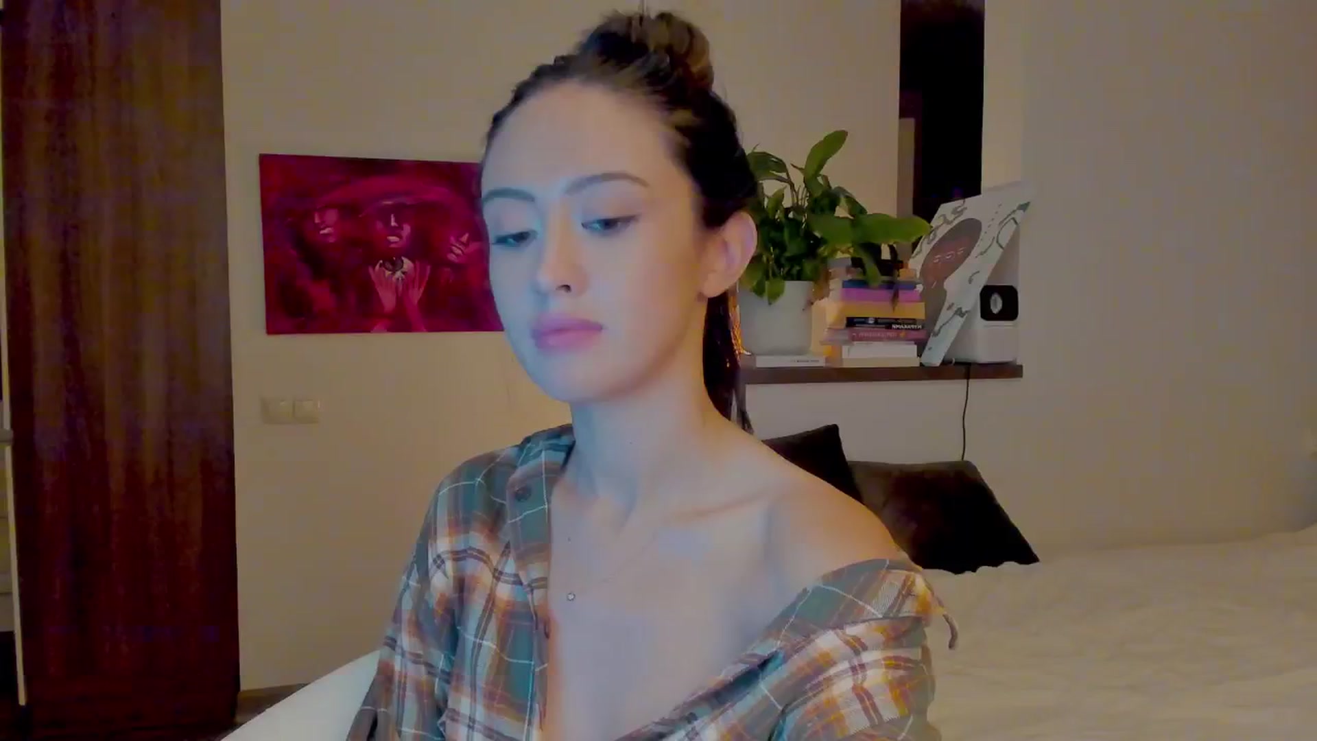 Gallery image thumbnail from AlexaGirl1's myfreecams stream on, 09/12/2024, 17:24 image 3 of 20