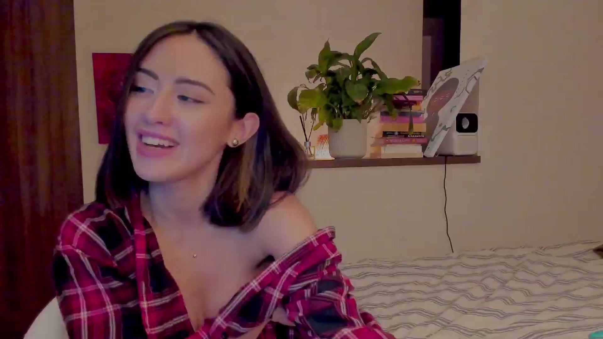 Gallery image thumbnail from AlexaGirl1's myfreecams stream on, 09/23/2024, 17:55 image 19 of 20