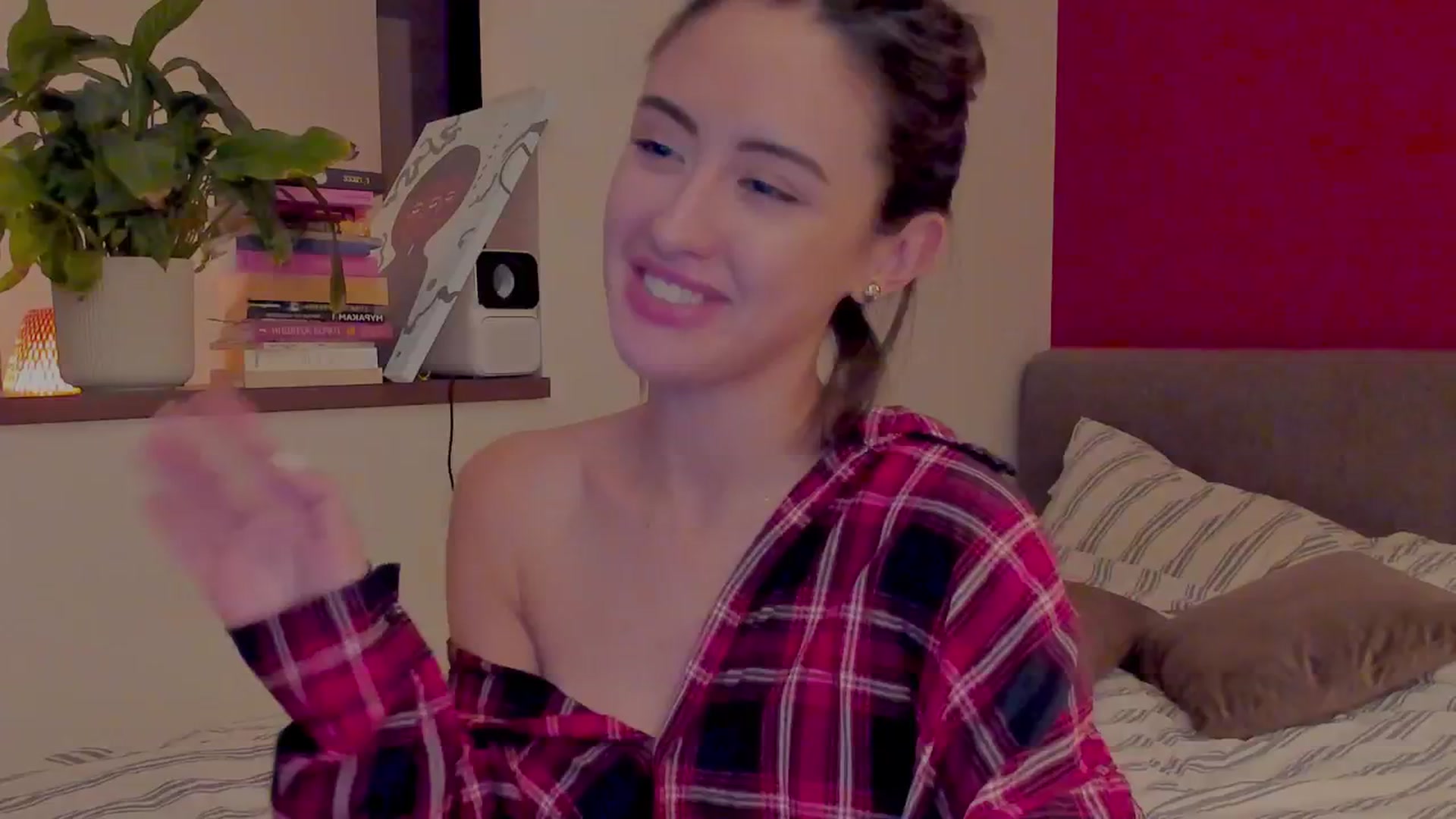 Gallery image thumbnail from AlexaGirl1's myfreecams stream on, 09/23/2024, 19:08 image 12 of 20