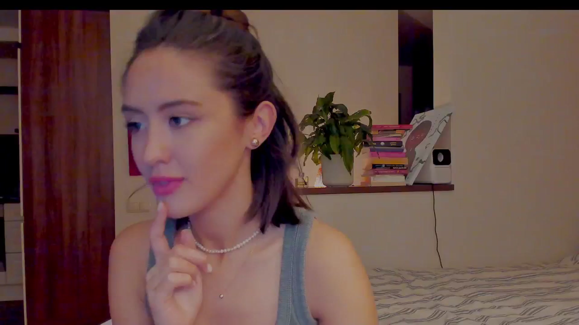Gallery image thumbnail from AlexaGirl1's myfreecams stream on, 10/14/2024, 16:23 image 1 of 20