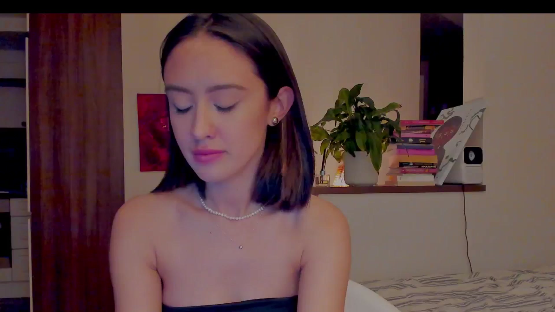 Gallery image thumbnail from AlexaGirl1's myfreecams stream on, 10/15/2024, 14:22 image 18 of 20