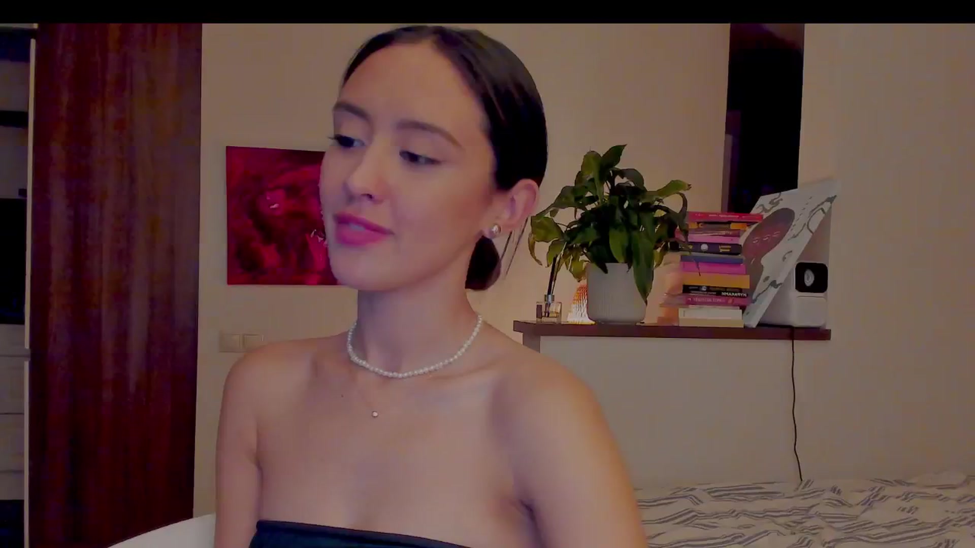 Gallery image thumbnail from AlexaGirl1's myfreecams stream on, 10/15/2024, 15:24 image 6 of 20