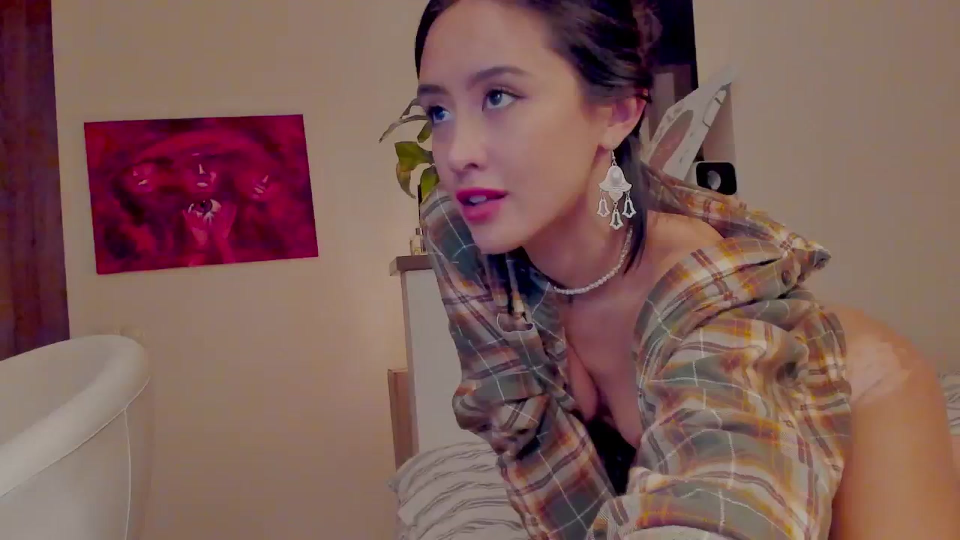 Gallery image thumbnail from AlexaGirl1's myfreecams stream on, 10/16/2024, 16:45 image 13 of 20