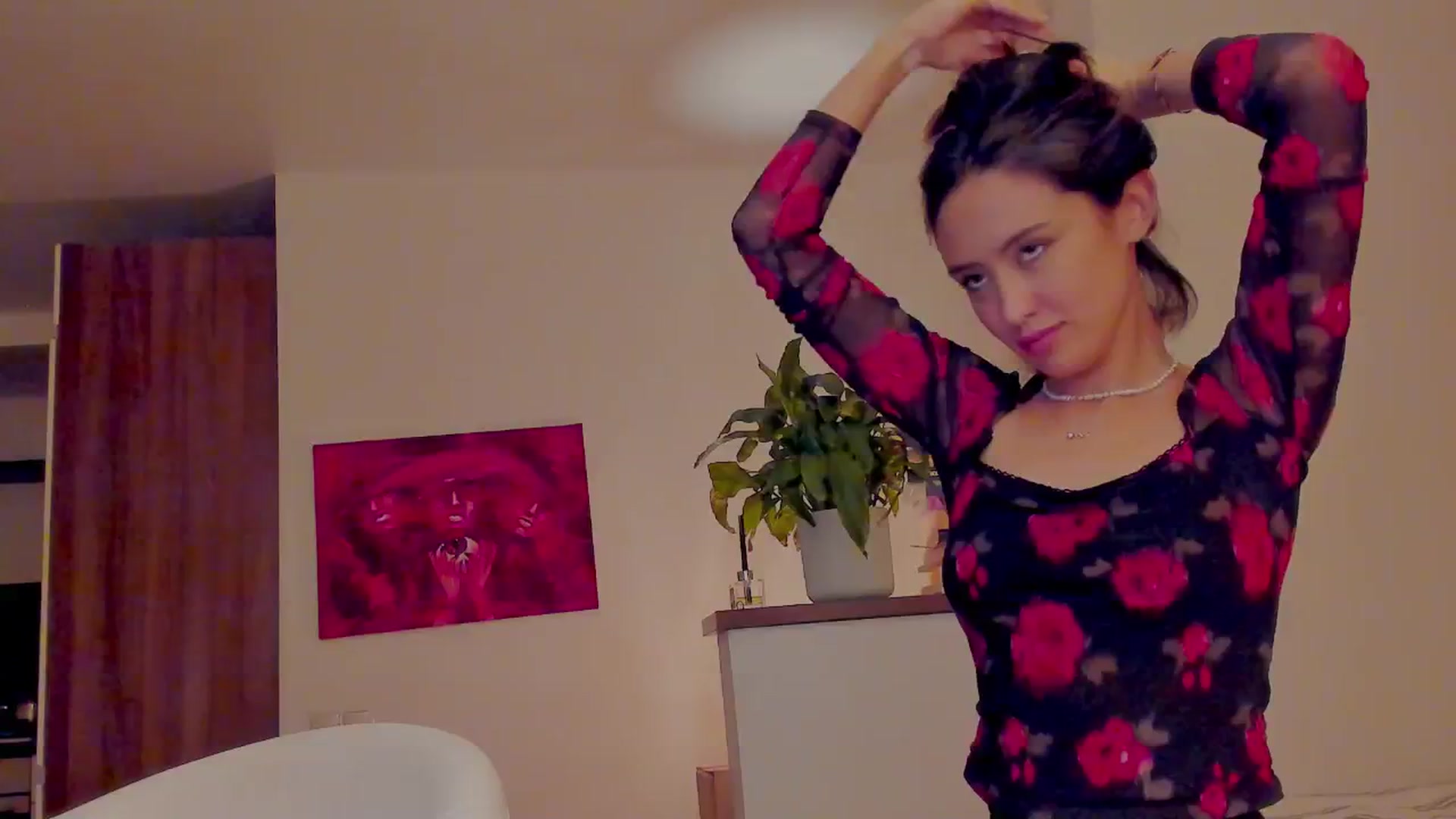 Gallery image thumbnail from AlexaGirl1's myfreecams stream on, 10/18/2024, 16:37 image 13 of 20