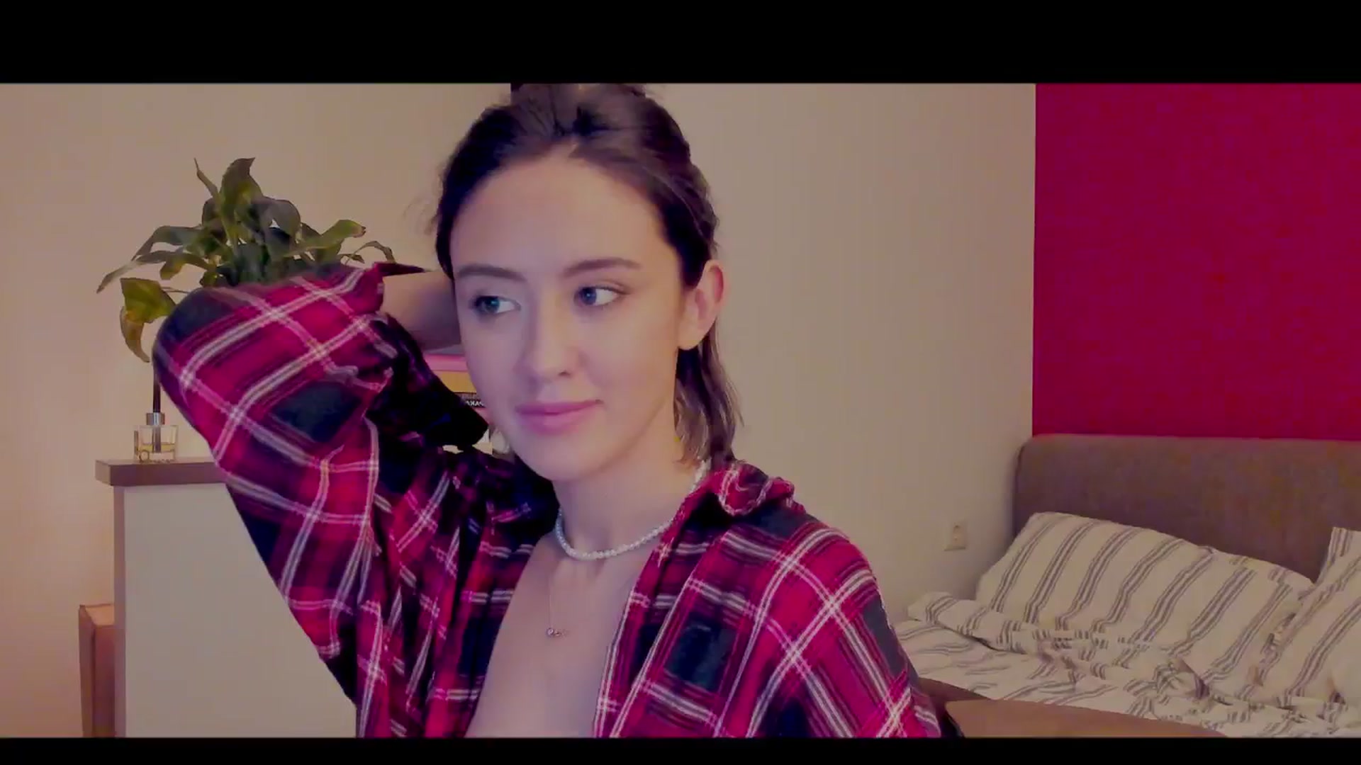 Gallery image thumbnail from AlexaGirl1's myfreecams stream on, 10/18/2024, 19:44 image 20 of 20
