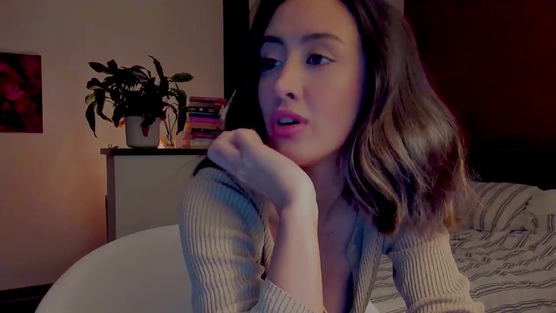 Gallery image thumbnail from AlexaGirl1's myfreecams stream on, 12/04/2024, 16:10 image 5 of 20