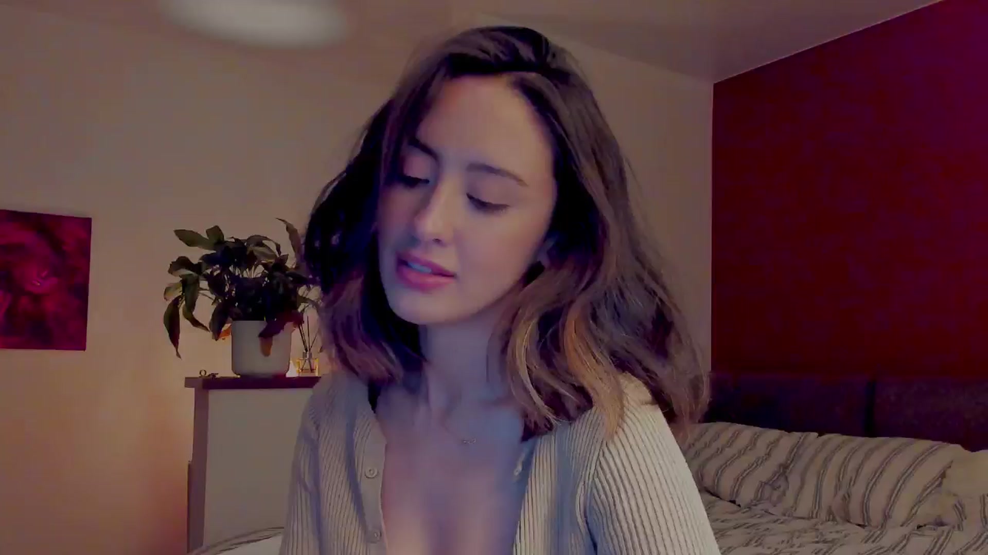 Gallery image thumbnail from AlexaGirl1's myfreecams stream on, 12/04/2024, 16:10 image 4 of 20