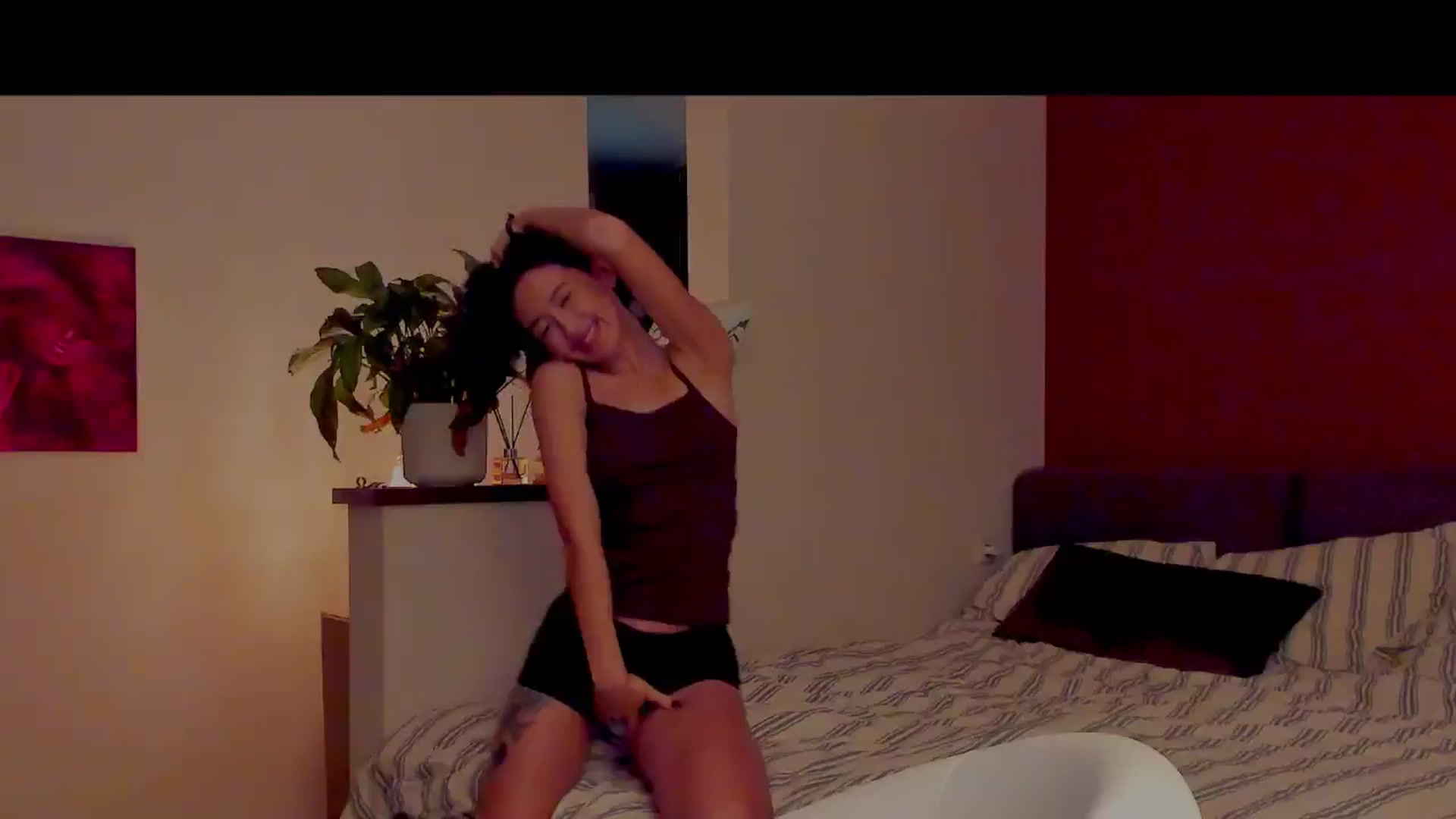 Gallery image thumbnail from AlexaGirl1's myfreecams stream on, 12/07/2024, 16:38 image 14 of 20