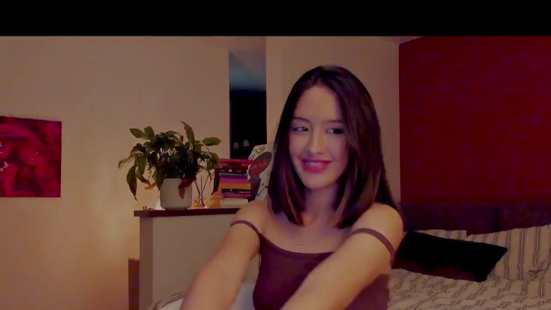 Gallery image thumbnail from AlexaGirl1's myfreecams stream on, 12/07/2024, 16:38 image 2 of 20