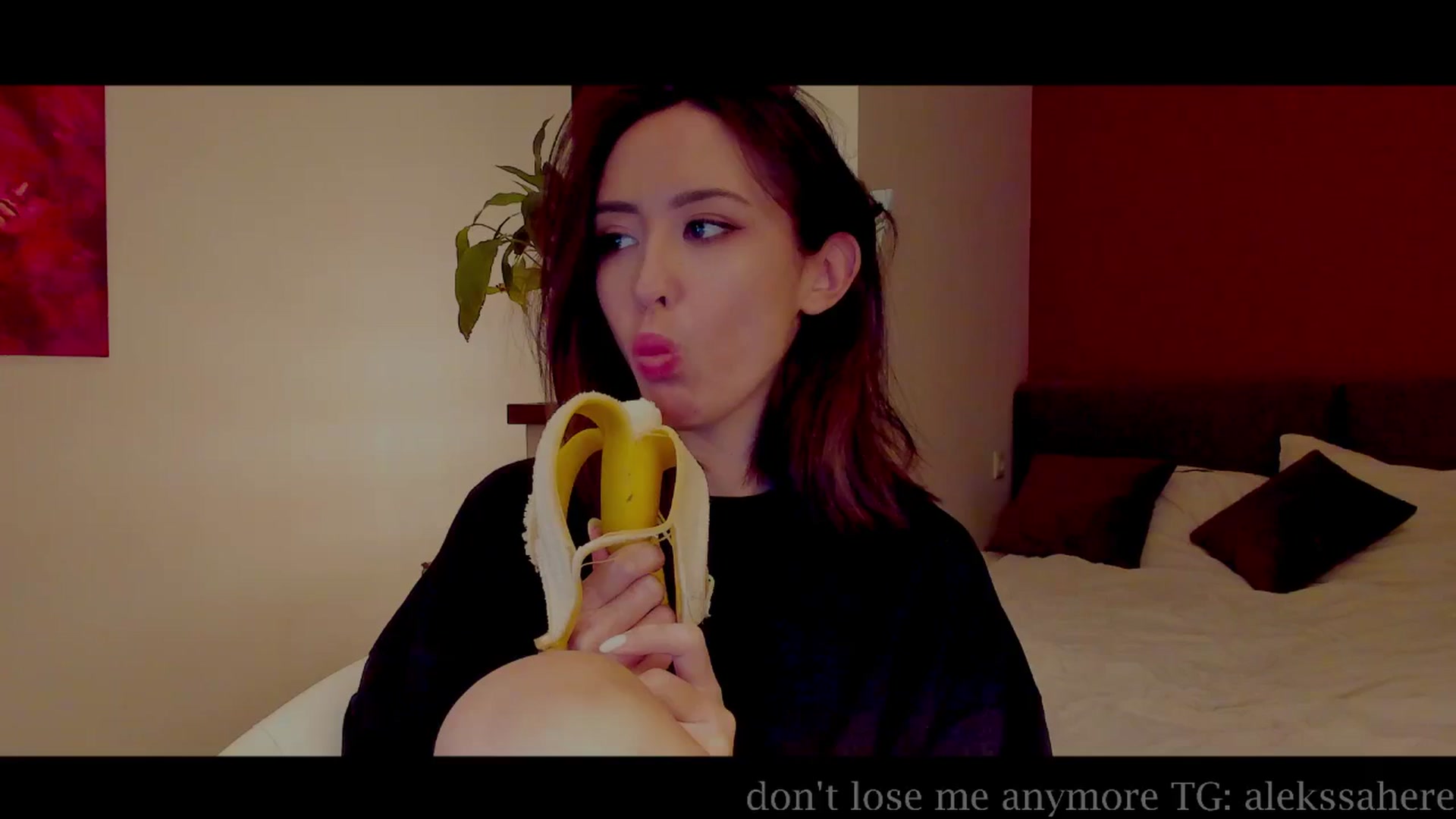 Gallery image thumbnail from AlexaGirl1's myfreecams stream on, 04/01/2025, 18:45 image 8 of 20