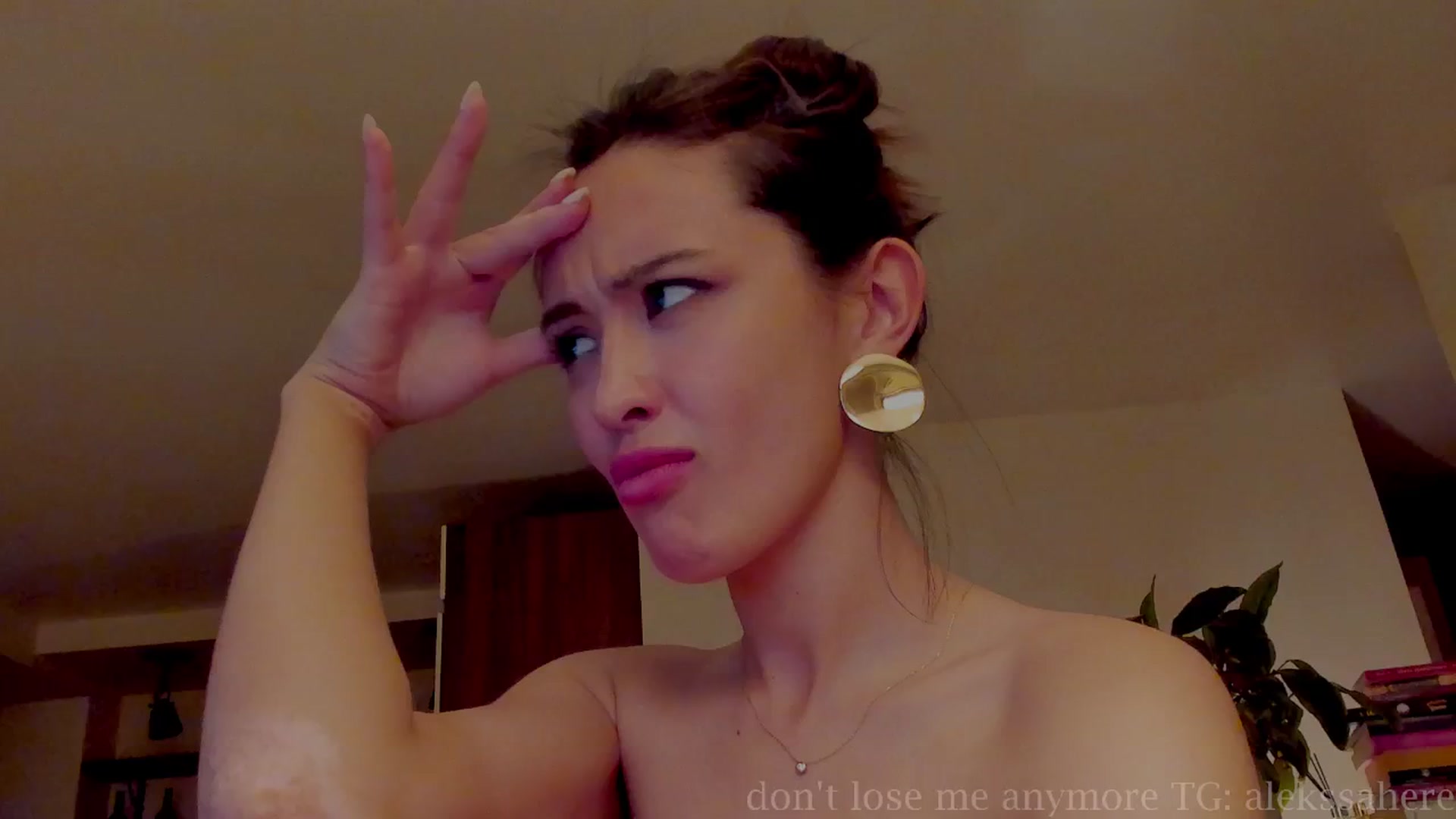 Gallery image thumbnail from AlexaGirl1's myfreecams stream on, 04/08/2025, 17:34 image 15 of 20
