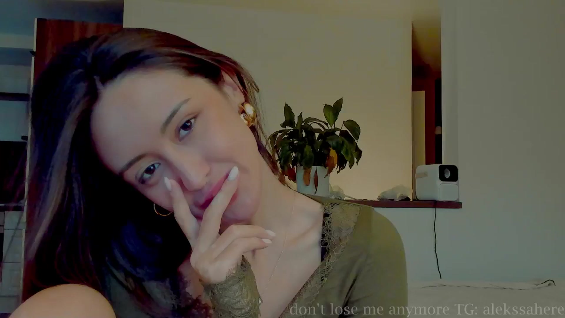 Gallery image thumbnail from AlexaGirl1's myfreecams stream on, 09/16/2025, 14:23 image 12 of 20