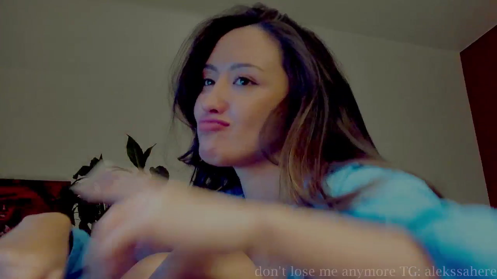 Gallery image thumbnail from AlexaGirl1's myfreecams stream on, 09/26/2025, 17:35 image 16 of 20