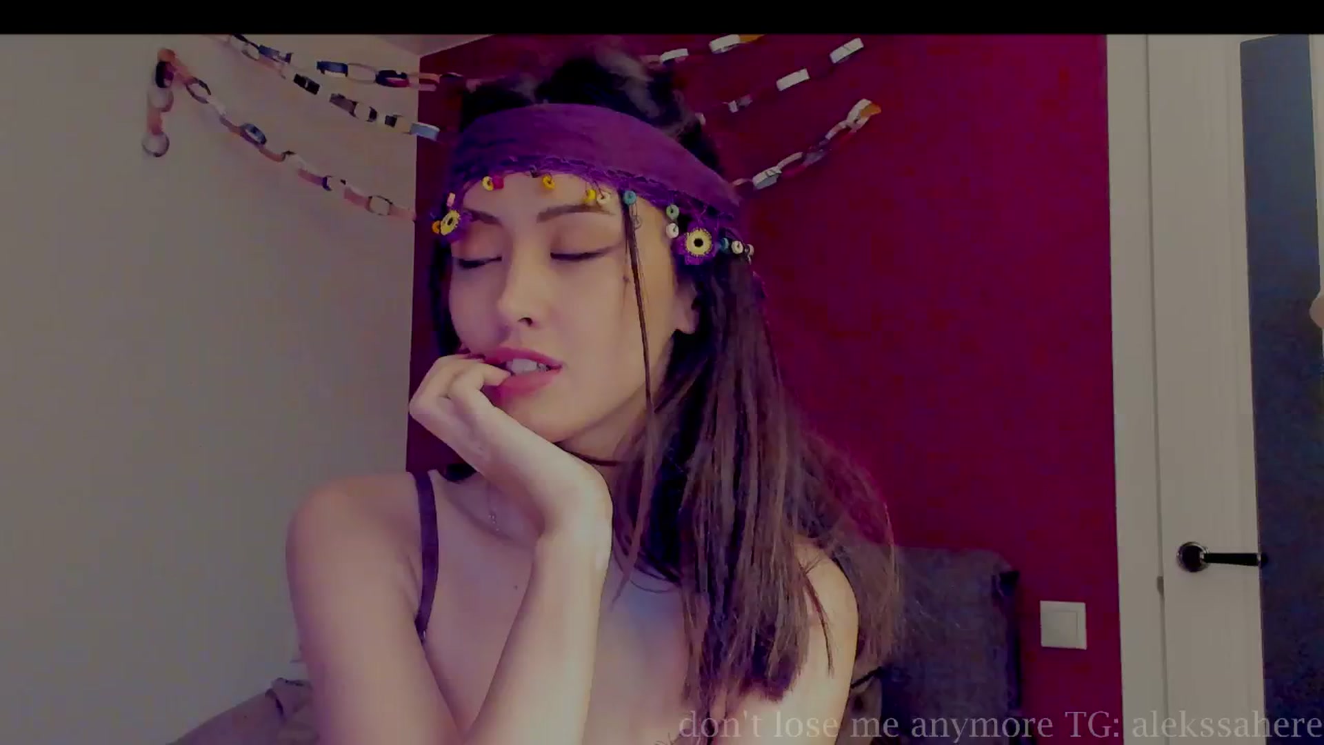 Gallery image thumbnail from AlexaGirl1's myfreecams stream on, 12/03/2025, 16:24 image 9 of 20
