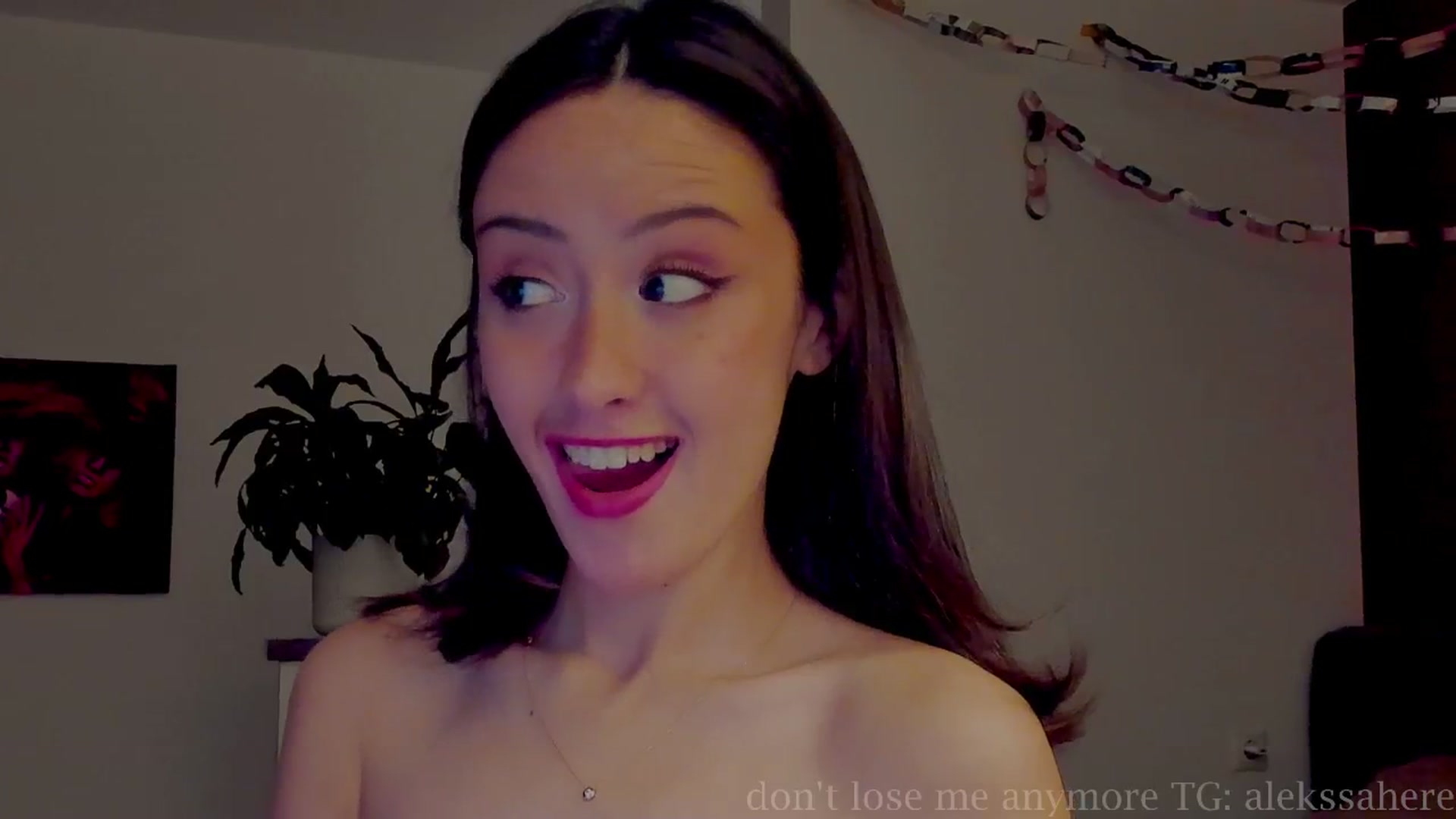 Gallery image thumbnail from AlexaGirl1's myfreecams stream on, 12/09/2025, 16:17 image 13 of 20