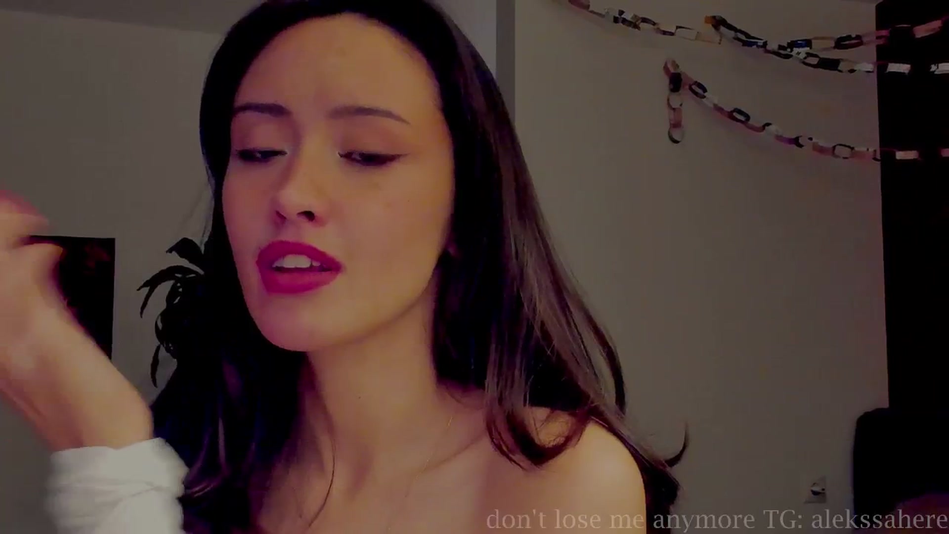Gallery image thumbnail from AlexaGirl1's myfreecams stream on, 12/09/2025, 16:17 image 12 of 20