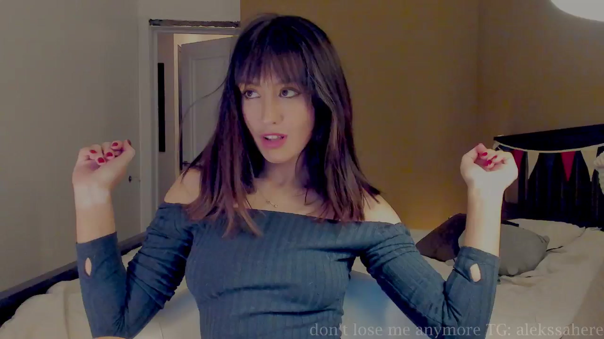 Gallery image thumbnail from AlexaGirl1's myfreecams stream on, 12/22/2025, 17:56 image 9 of 20