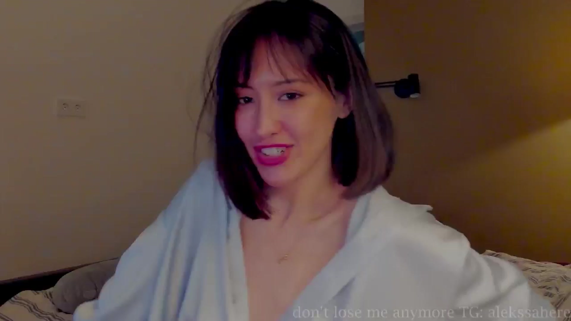 Gallery image thumbnail from AlexaGirl1's myfreecams stream on, 04/17/2026, 18:18 image 17 of 20
