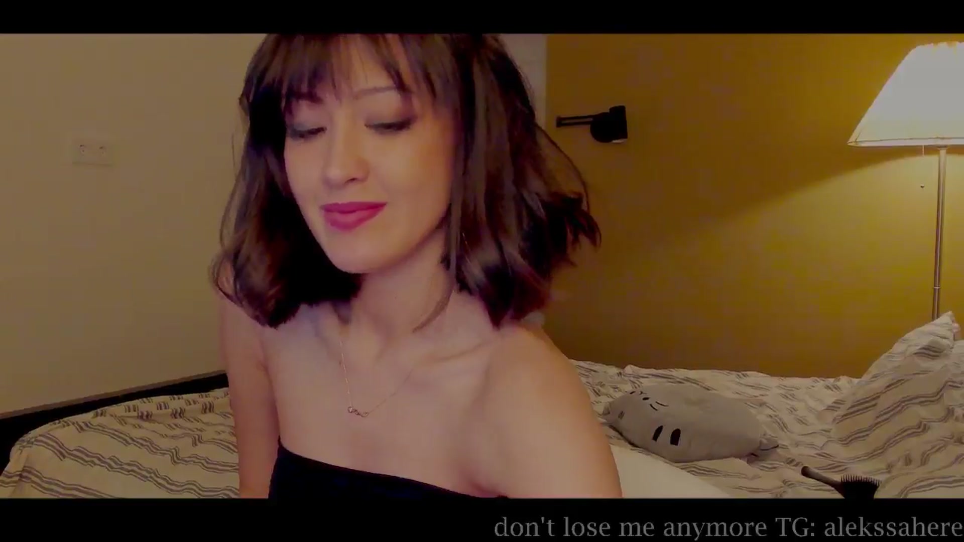 Gallery image thumbnail from AlexaGirl1's myfreecams stream on, 04/22/2026, 17:49 image 6 of 20
