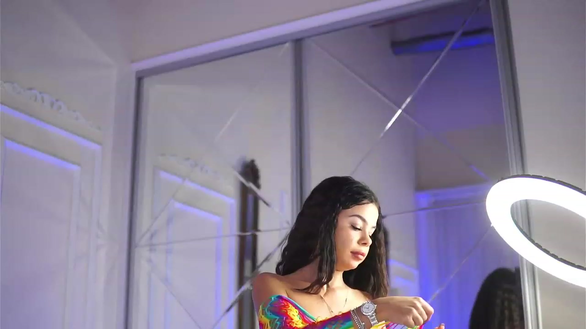 Gallery image thumbnail from AlexaHeyesz's myfreecams stream on, 11/14/2022, 13:12 image 20 of 20