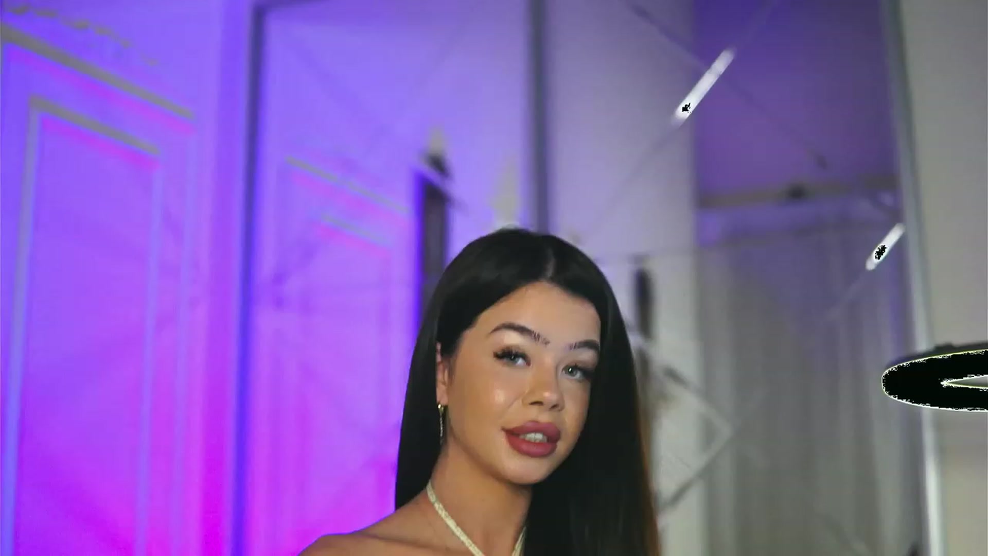 Gallery image thumbnail from AlexaHeyesz's myfreecams stream on, 02/02/2023, 11:11 image 19 of 20