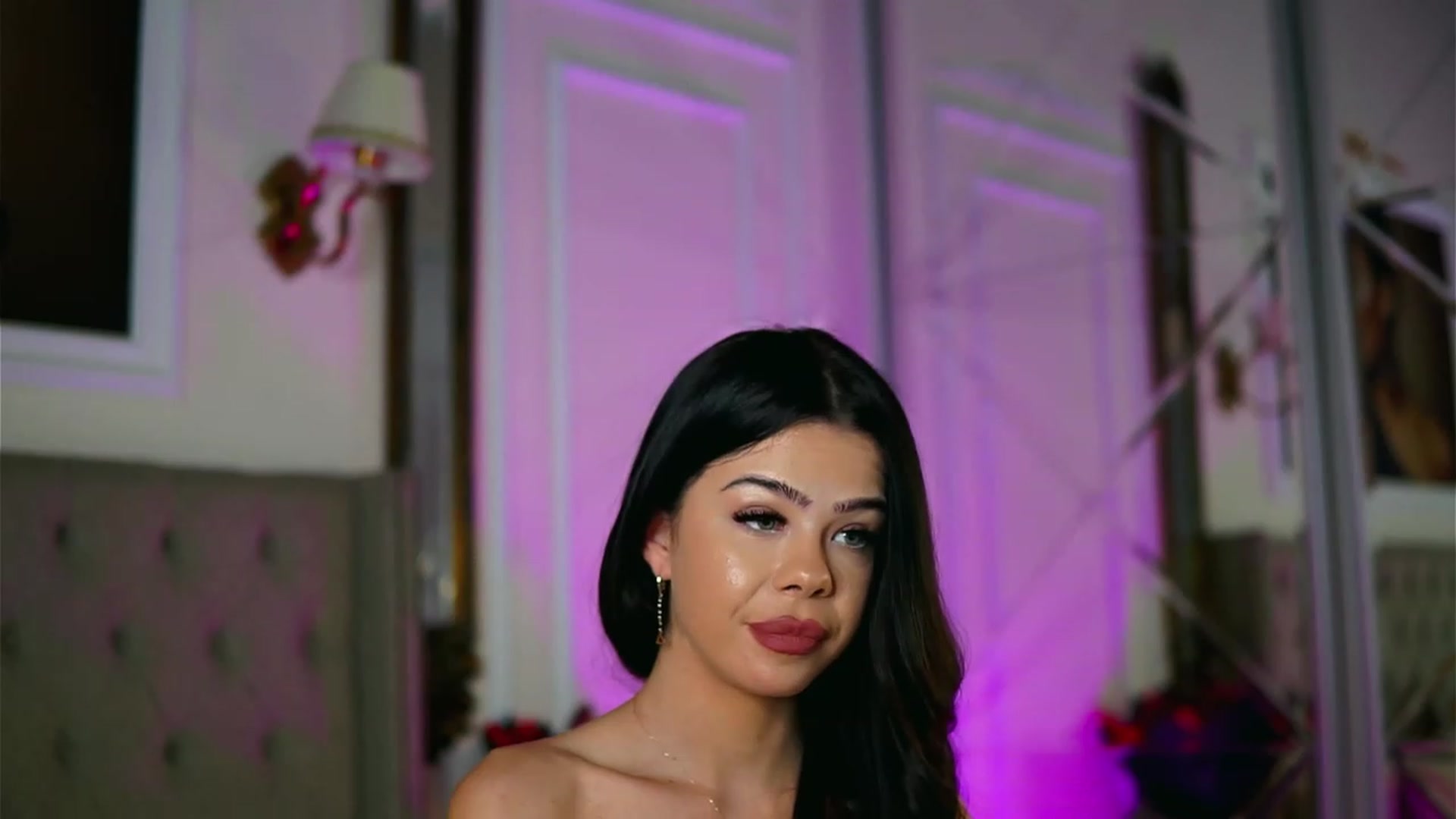 Gallery image thumbnail from AlexaHeyesz's myfreecams stream on, 02/09/2023, 11:08 image 15 of 20