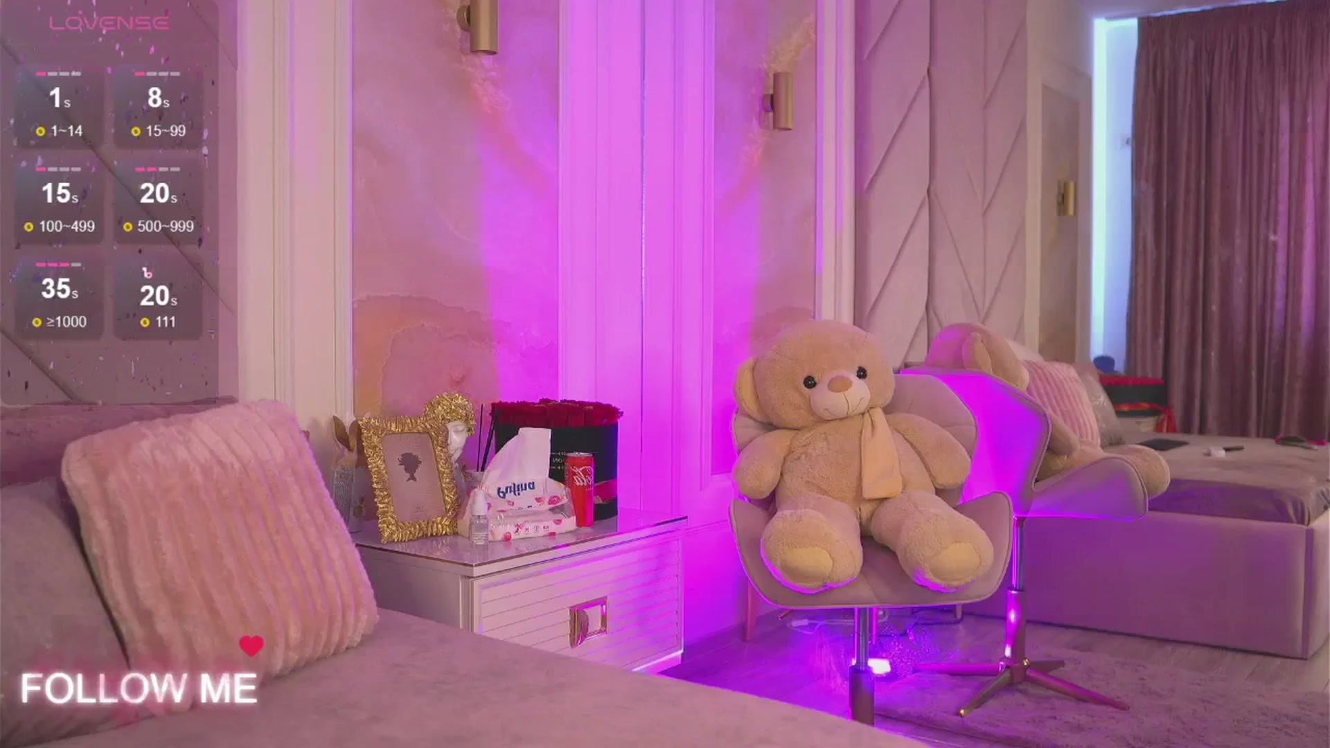 Gallery image thumbnail from AlexaHeyesz's myfreecams stream on, 06/07/2024, 09:40 image 18 of 20