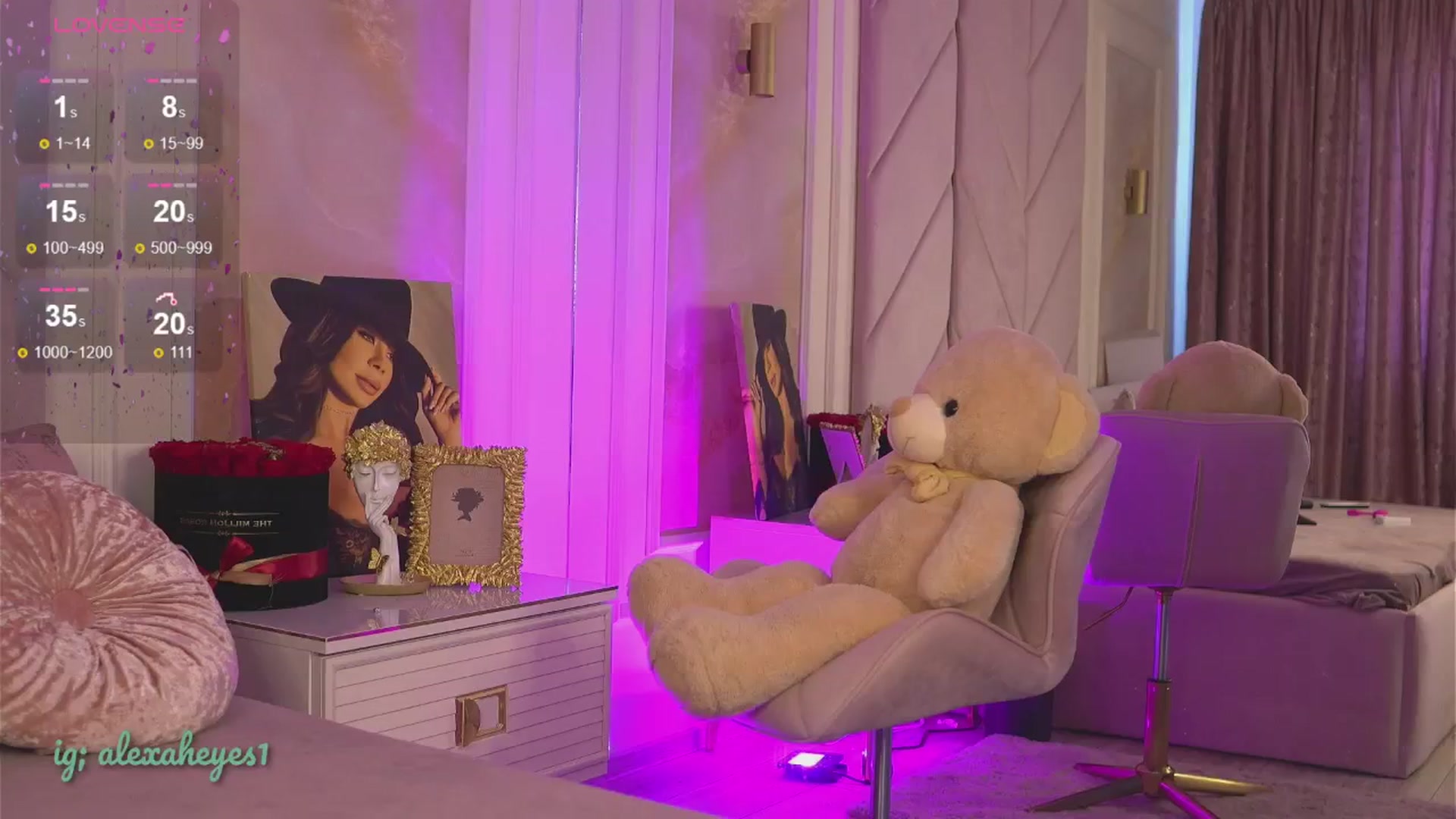 Gallery image thumbnail from AlexaHeyesz's myfreecams stream on, 08/11/2024, 08:46 image 10 of 20